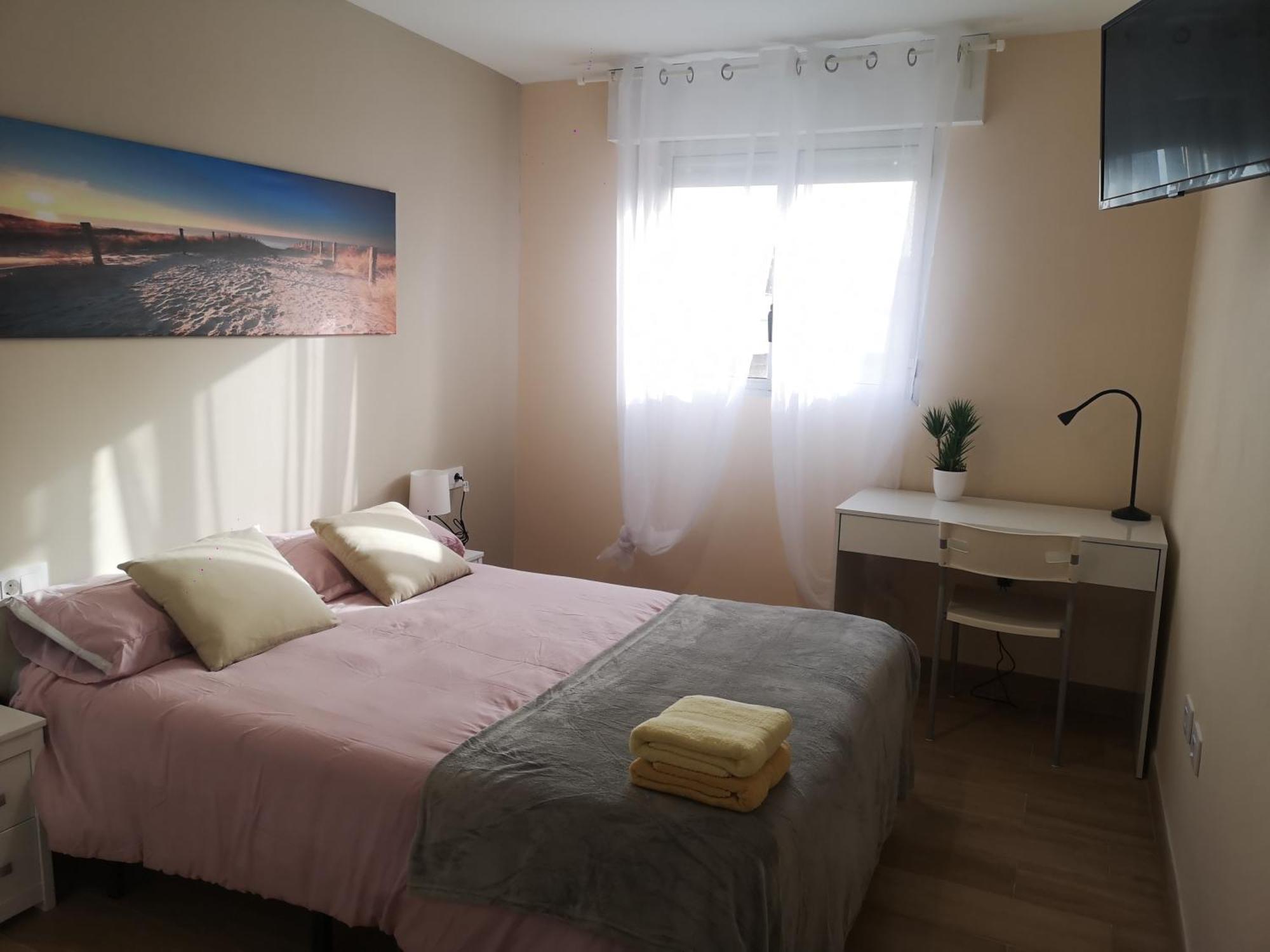 Hostal Mari En La Laguna, Alquiler Habitacion Privada En Hostal, 6 Habitaciones Cerca De La Universidad Y Aeropuerto Norte, 3 Banos Compartidos La Laguna  Exterior foto